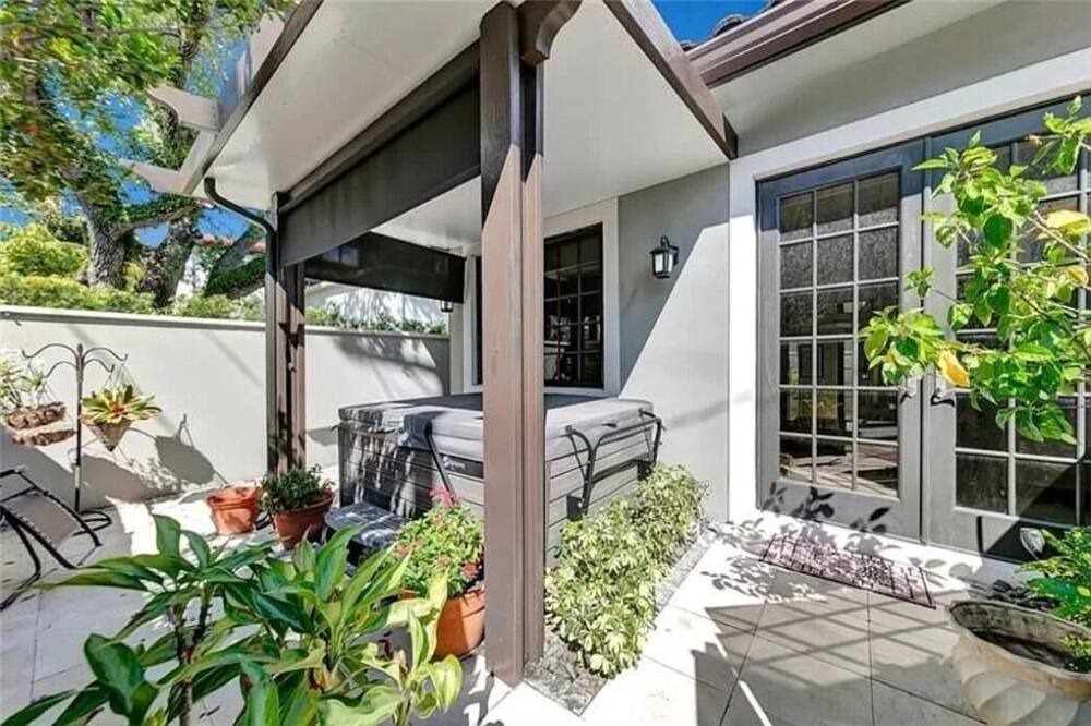 Photo of Patio Balcony in Colee Hammock