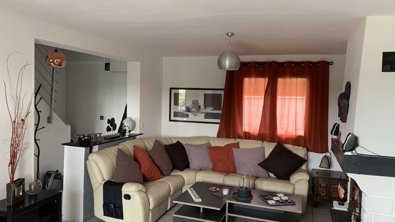 Photo of Livingroom in Esquay-Notre-Dame