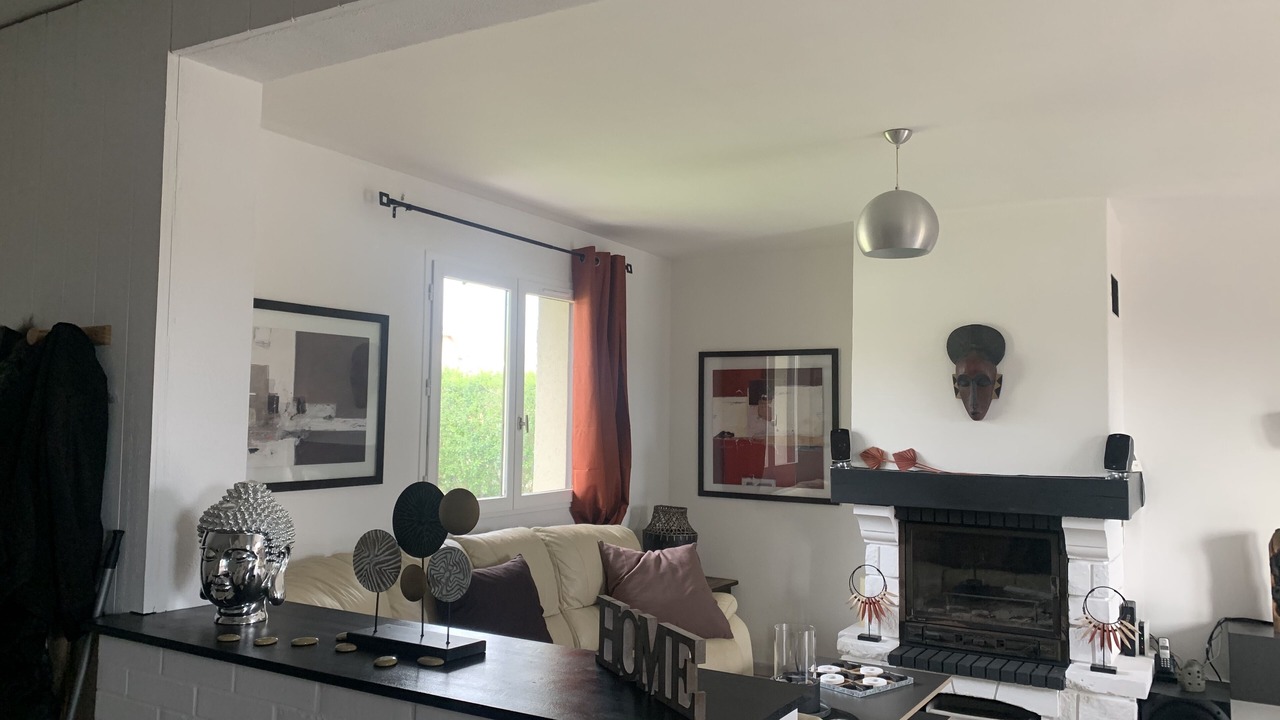Photo of Livingroom in Esquay-Notre-Dame
