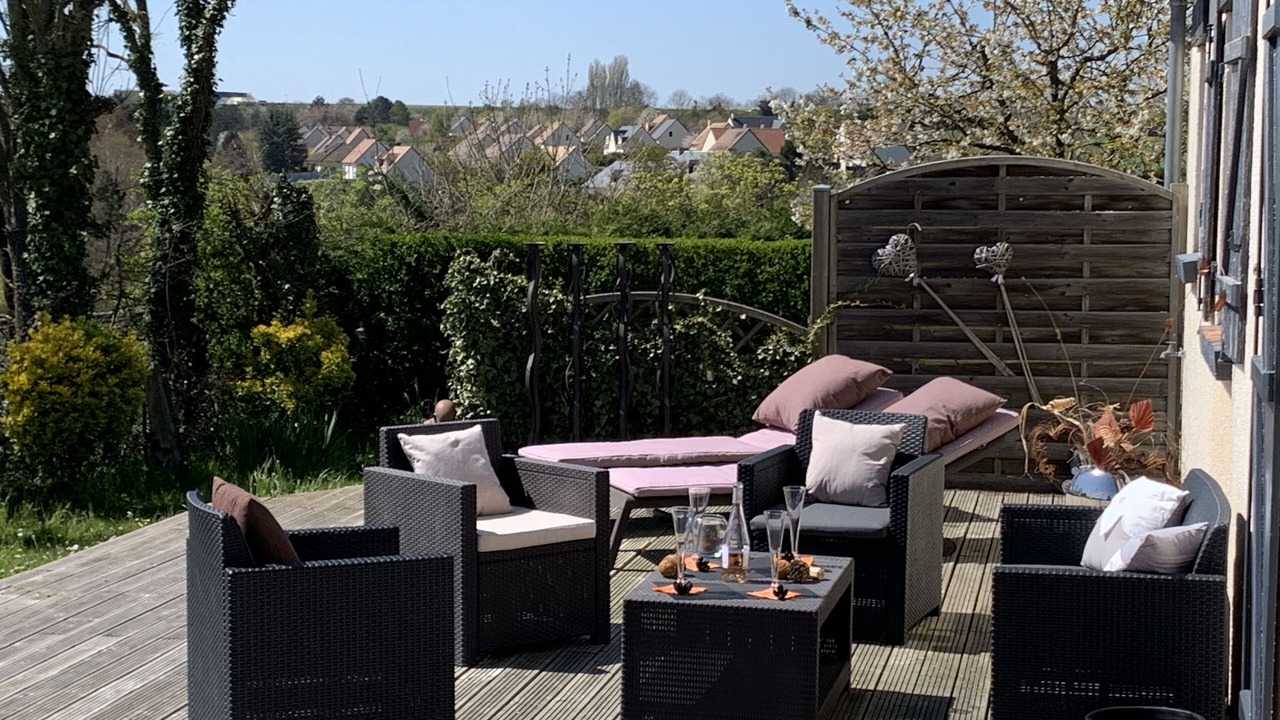 Photo of Patio Balcony in Esquay-Notre-Dame