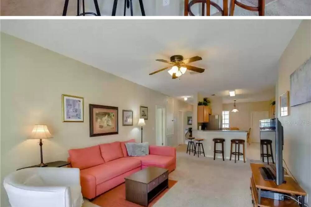 Photo of Livingroom in Sunset Ridge
