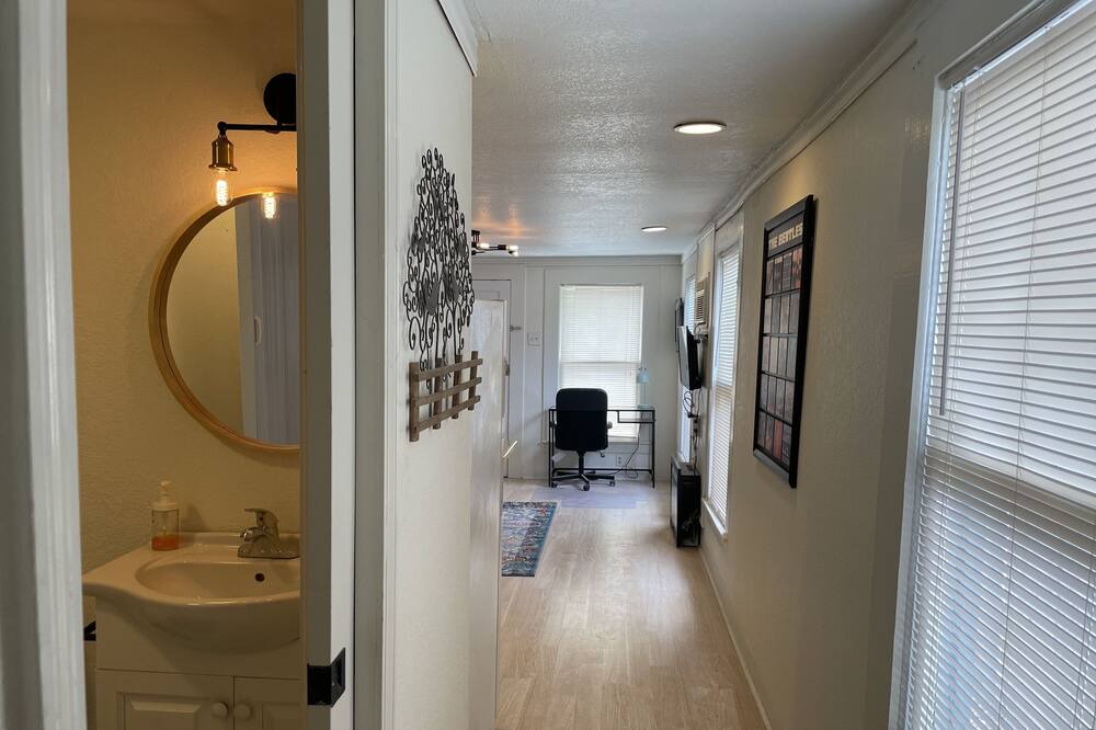 Photo of Bedroom in Northwest Los Angeles Heights