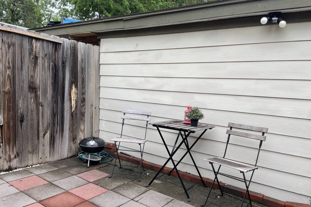 Photo of Patio Balcony in Northwest Los Angeles Heights