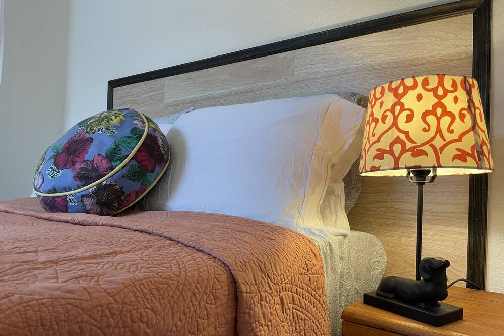 Photo of Bedroom in Northwest Los Angeles Heights