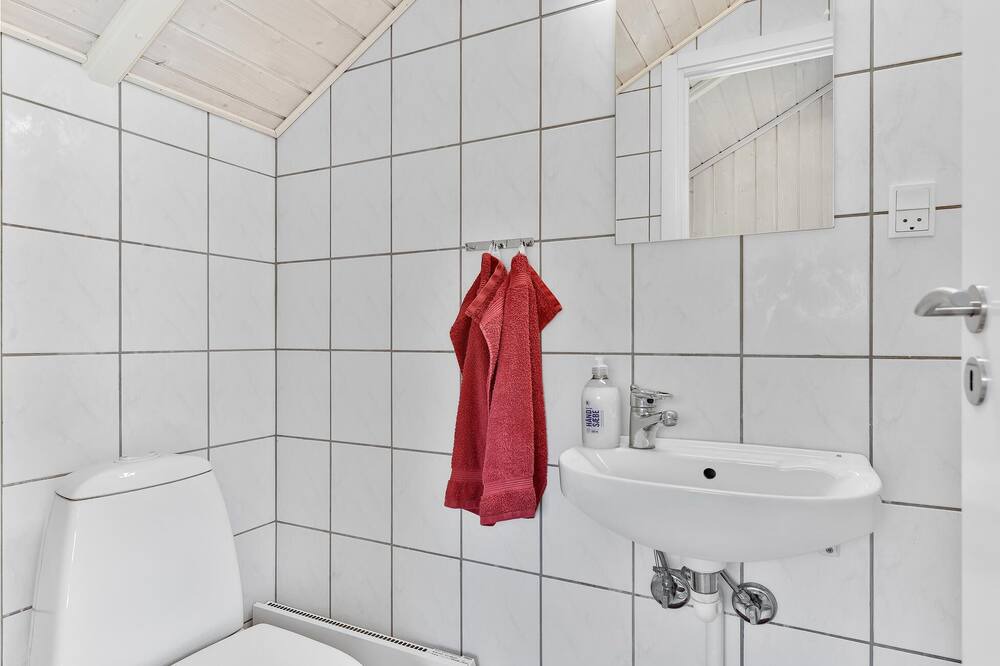 Photo of Bathroom in Vemmenæs