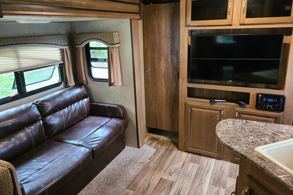 Photo of Others in Keystone