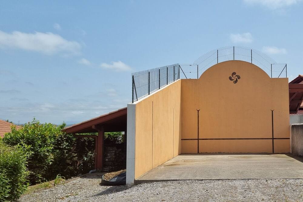 Photo of Outdoor in Ahetze