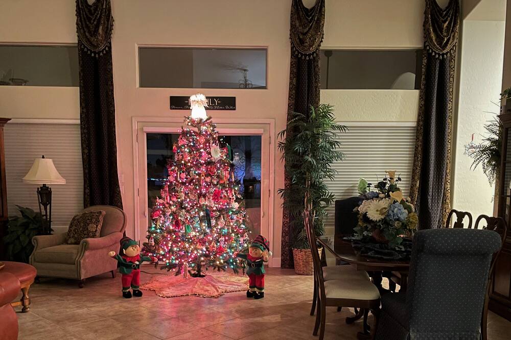 Photo of Livingroom in Ocotillo