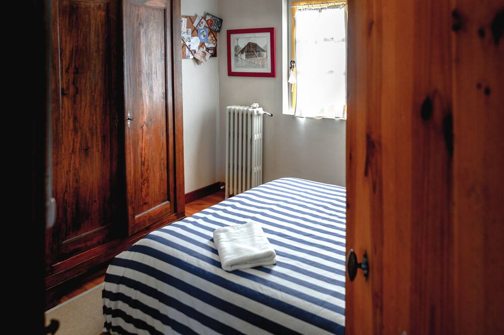 Photo of Bedroom in Saint-Paul-en-Born