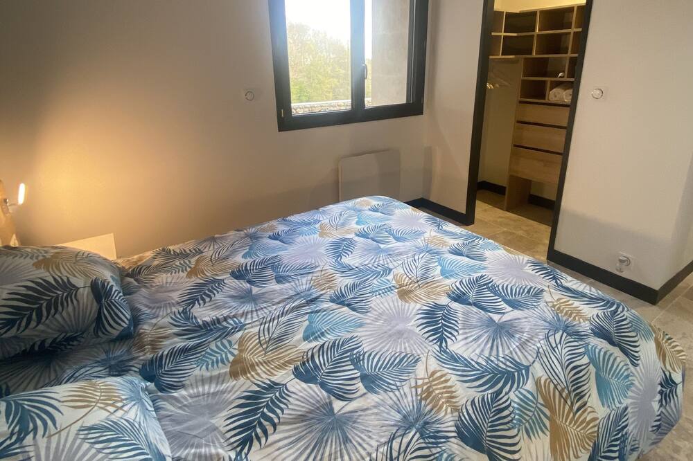 Photo of Bedroom in Villeneuve-Lecussan