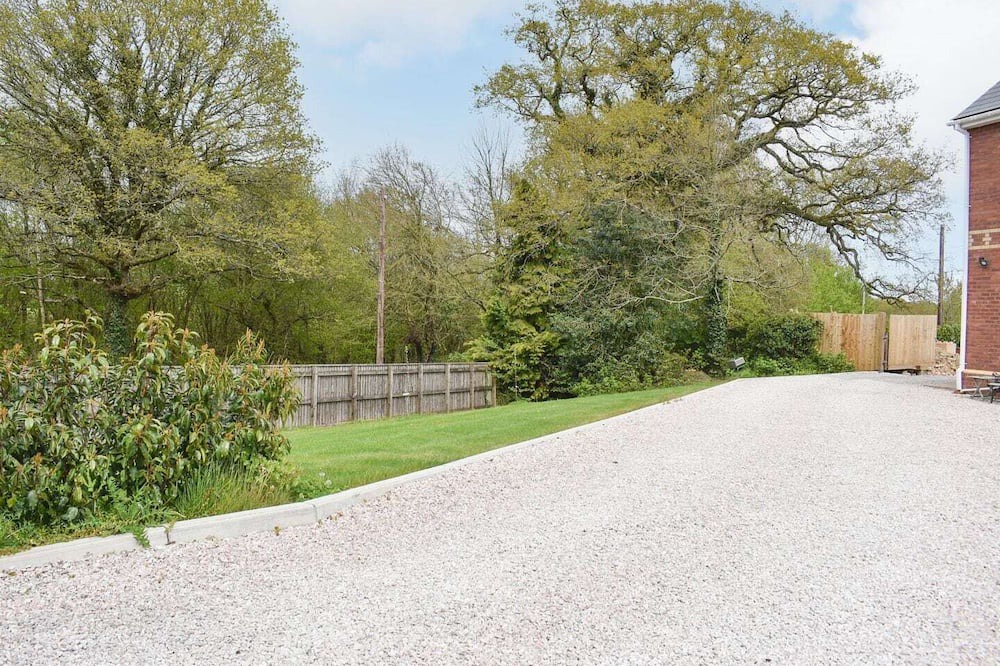 Photo of Others in Bradninch