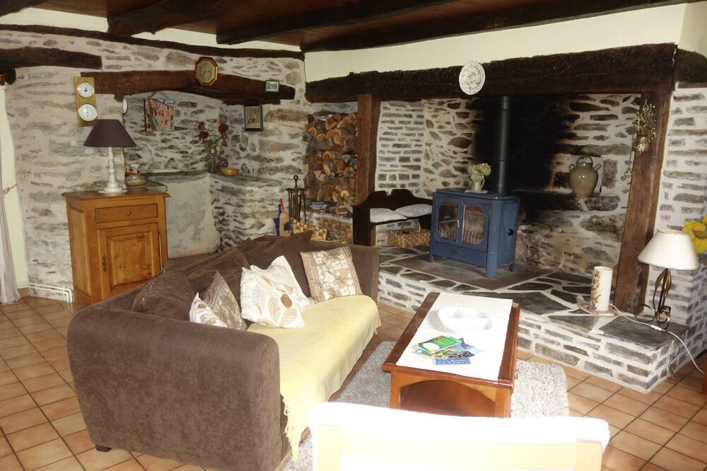 Photo of Livingroom in Golinhac