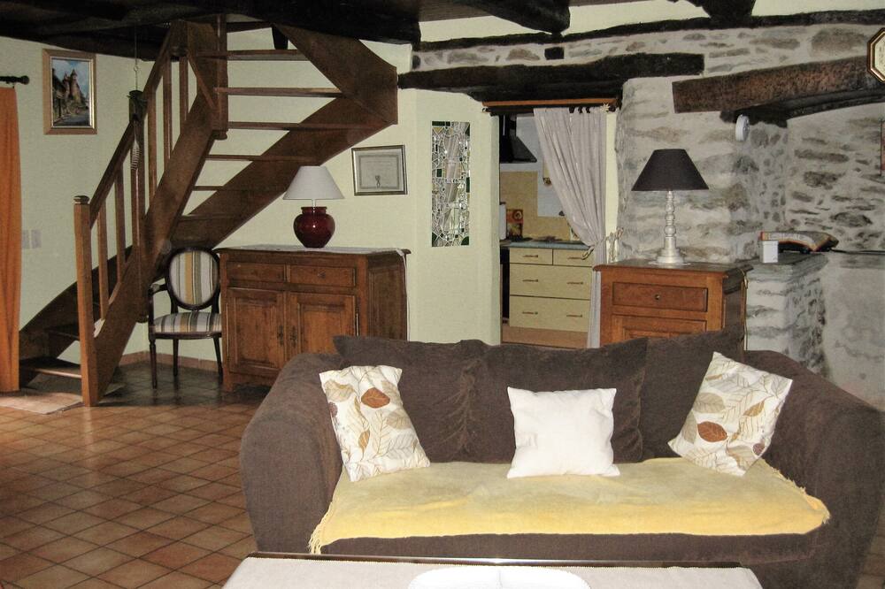 Photo of Bedroom in Golinhac