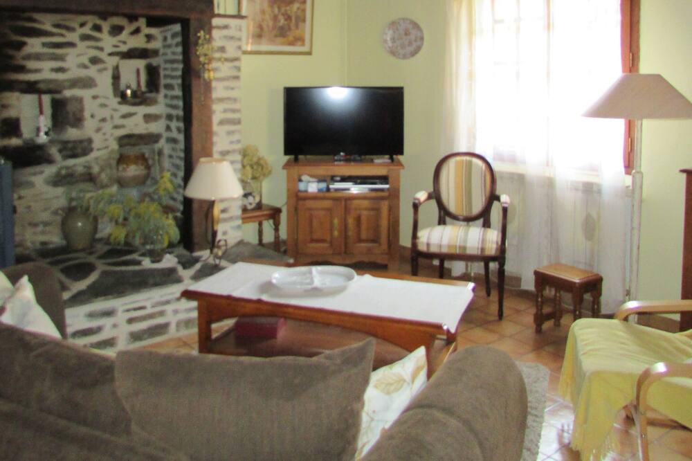 Photo of Livingroom in Golinhac