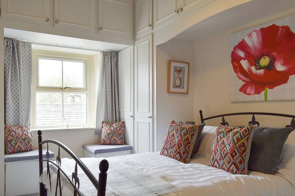 Photo of Others in Baslow