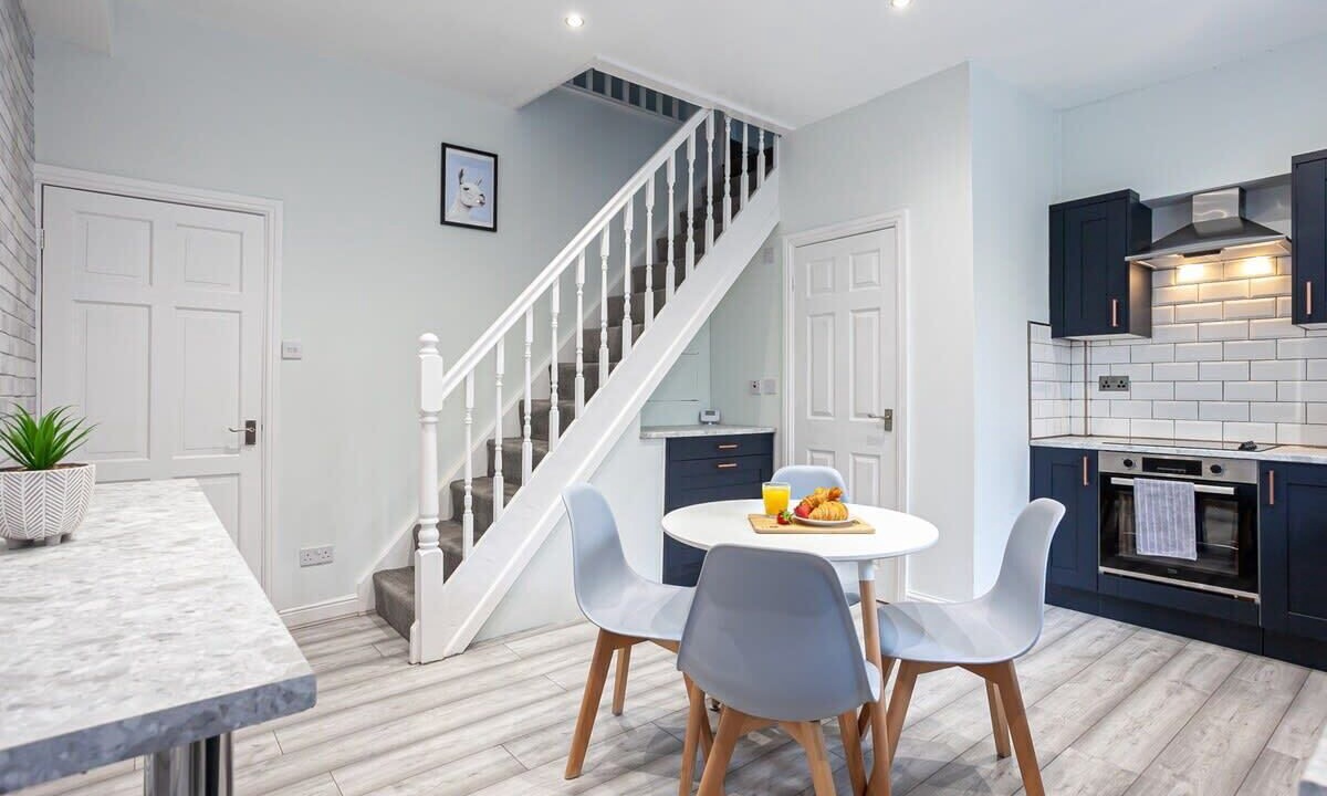 Photo of Others in Darcy Lever