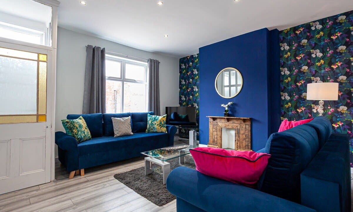 Photo of Others in Darcy Lever