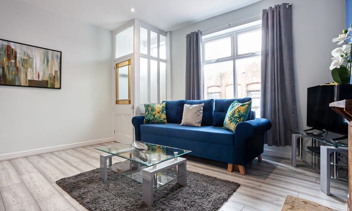 Photo of Others in Darcy Lever