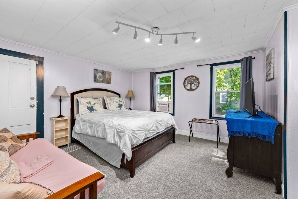 Photo of Bedroom in Montour Falls