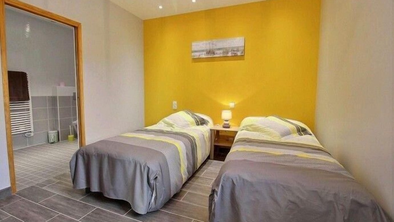 Photo of Others in Le Ru