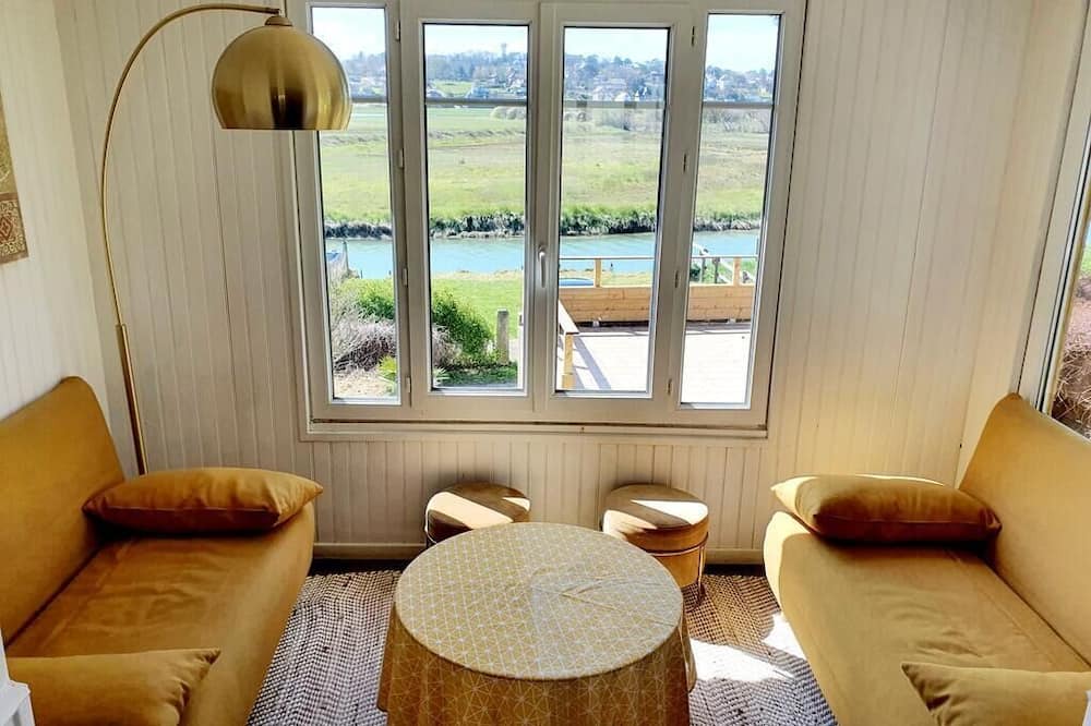Photo of Livingroom in Sainte-Marguerite-sur-Mer
