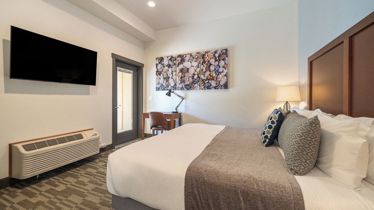 Photo of Others in Wapato Point