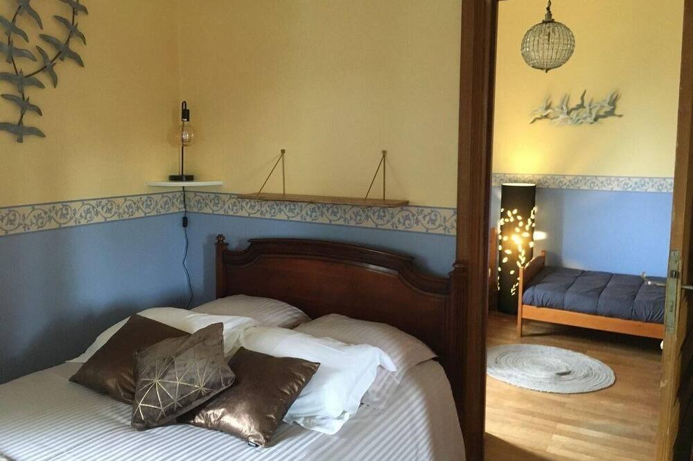 Photo of Bedroom in Lucon