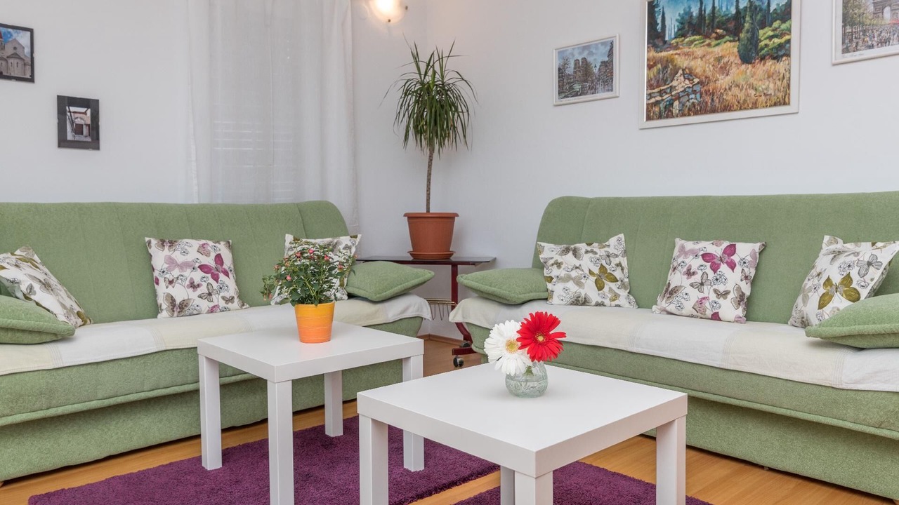 Photo of Livingroom in Okrug