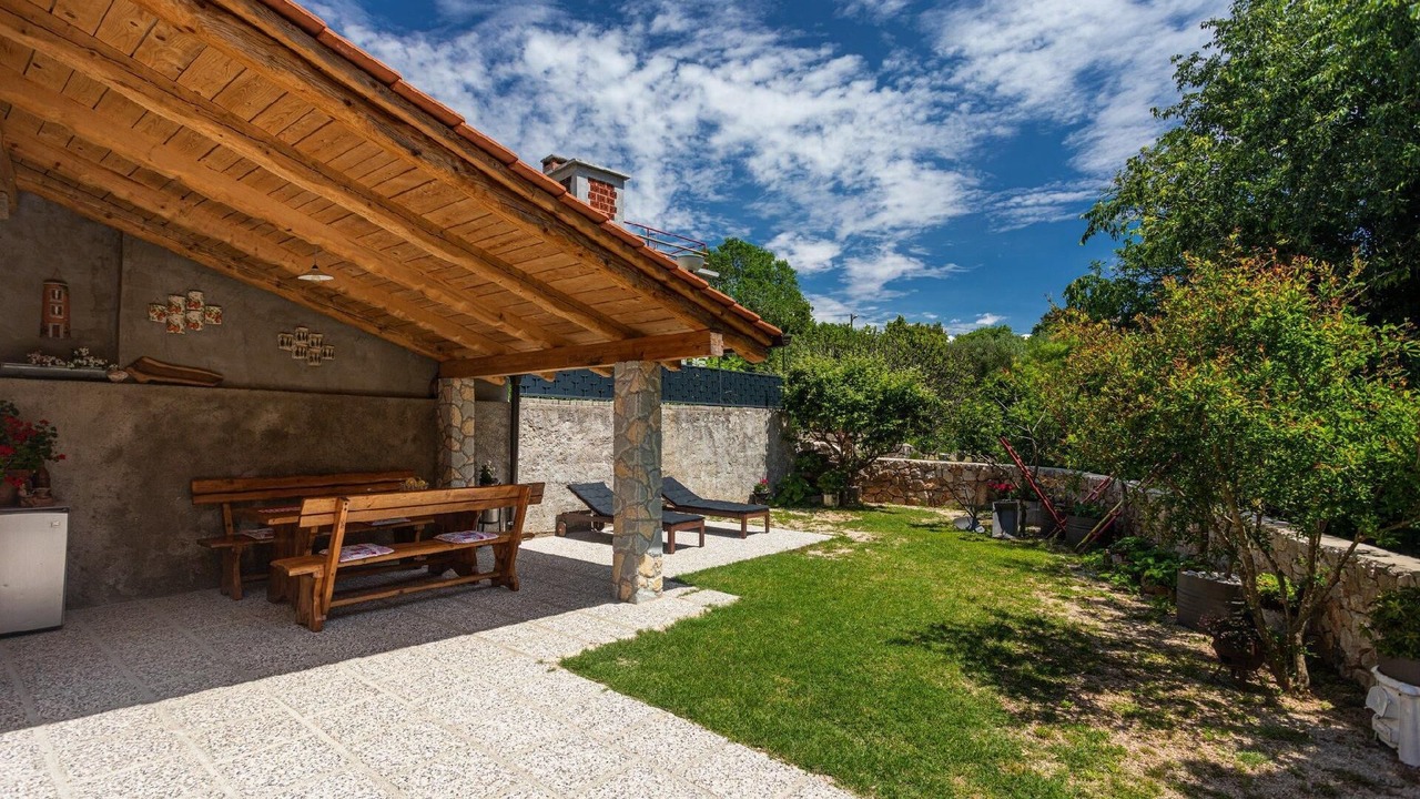 Photo of Outdoor in Polje