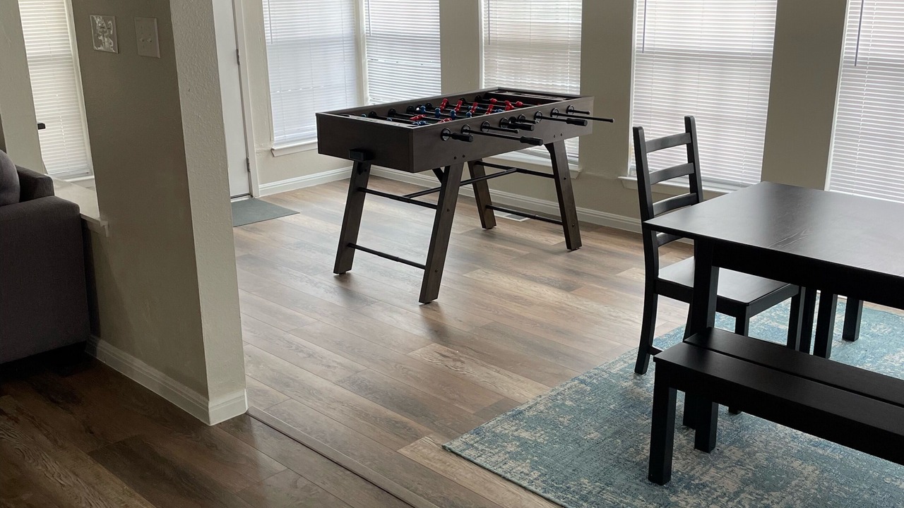 Photo of Livingroom in Lakehills