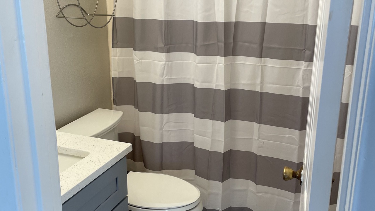 Photo of Bathroom in Lakehills