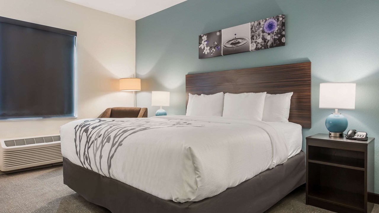 Photo of Bedroom in Webb City