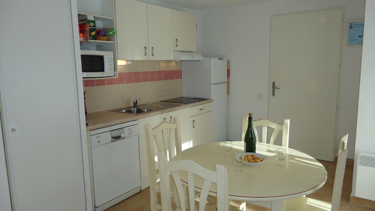 Photo of Kitchen in Homps