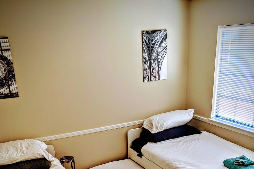 Photo of Bedroom in Yountville