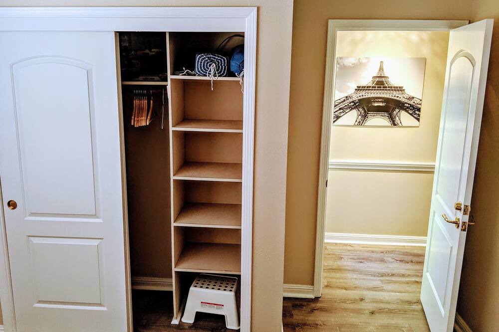 Photo of Bedroom in Yountville
