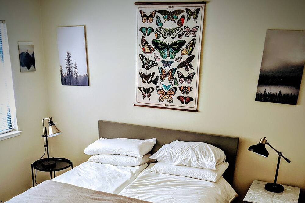 Photo of Bedroom in Yountville