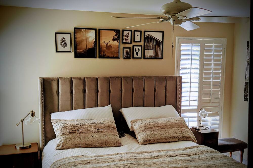 Photo of Bedroom in Yountville