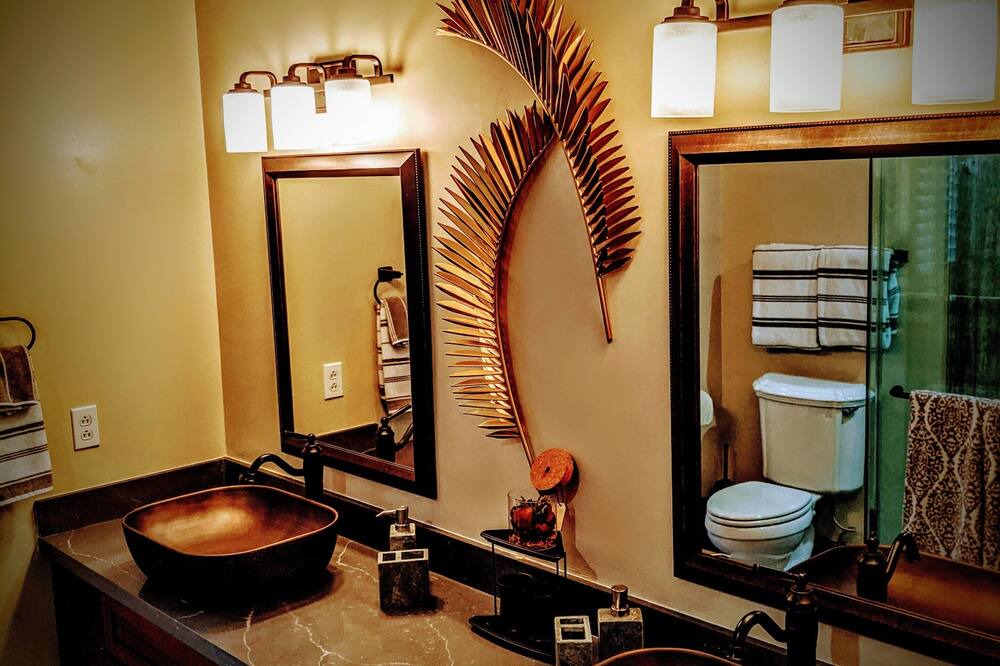 Photo of Bathroom in Yountville