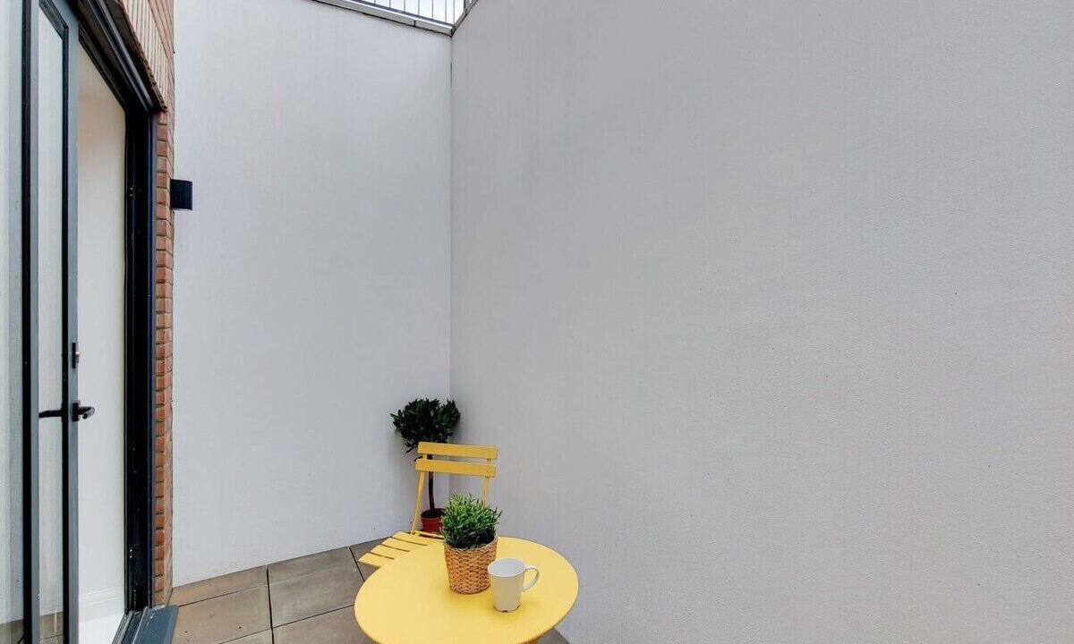 Photo of Others in Ealing Common