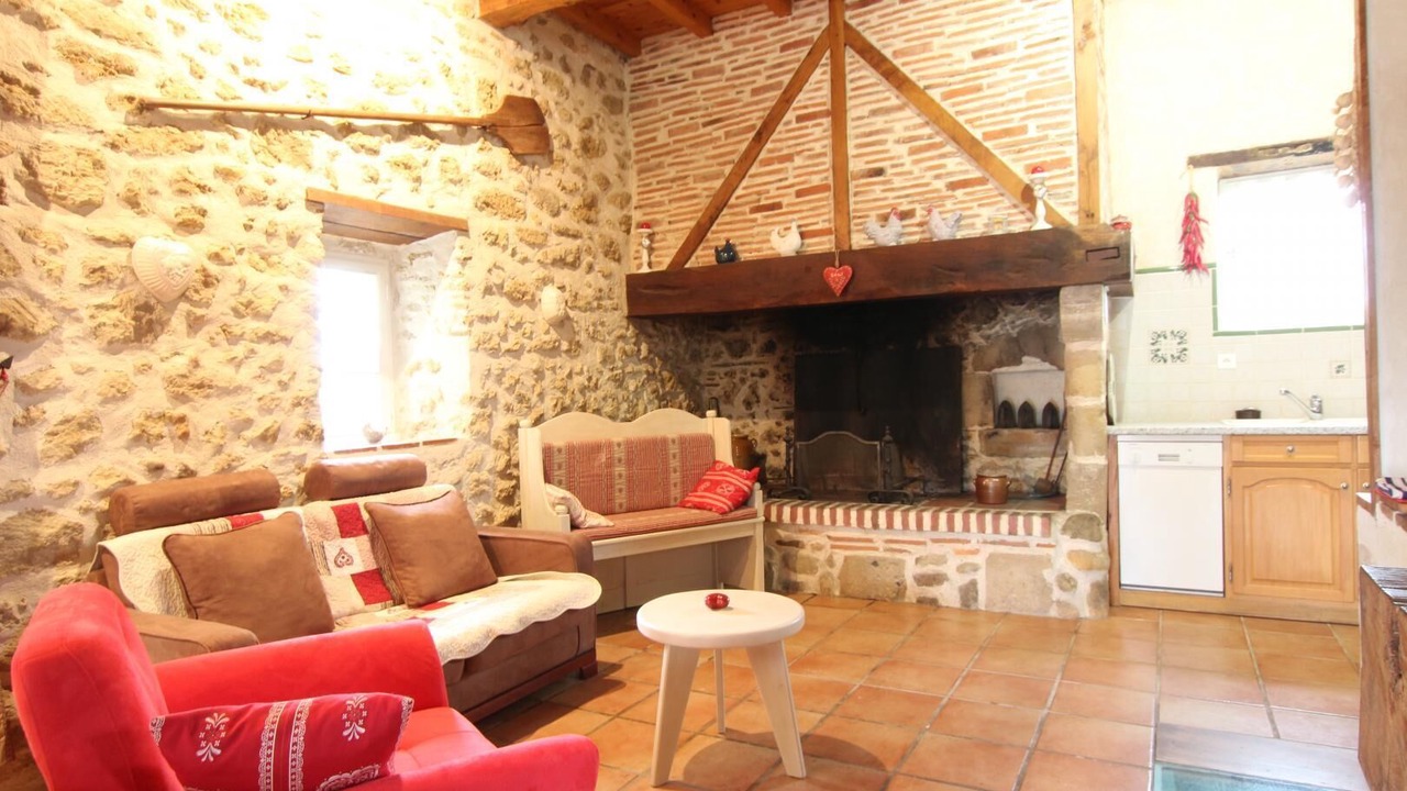 Photo of Others in Aubous