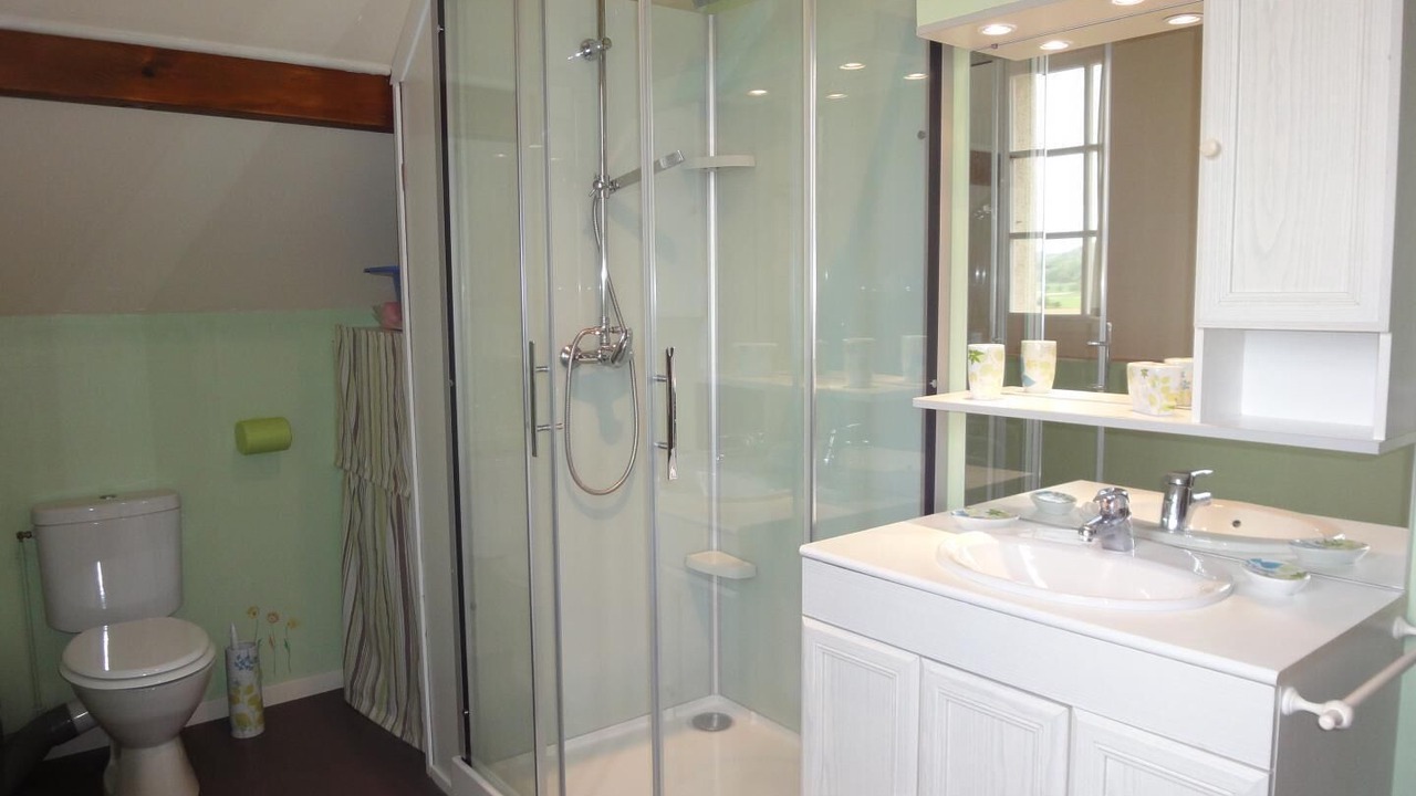 Photo of Bathroom in Aubous