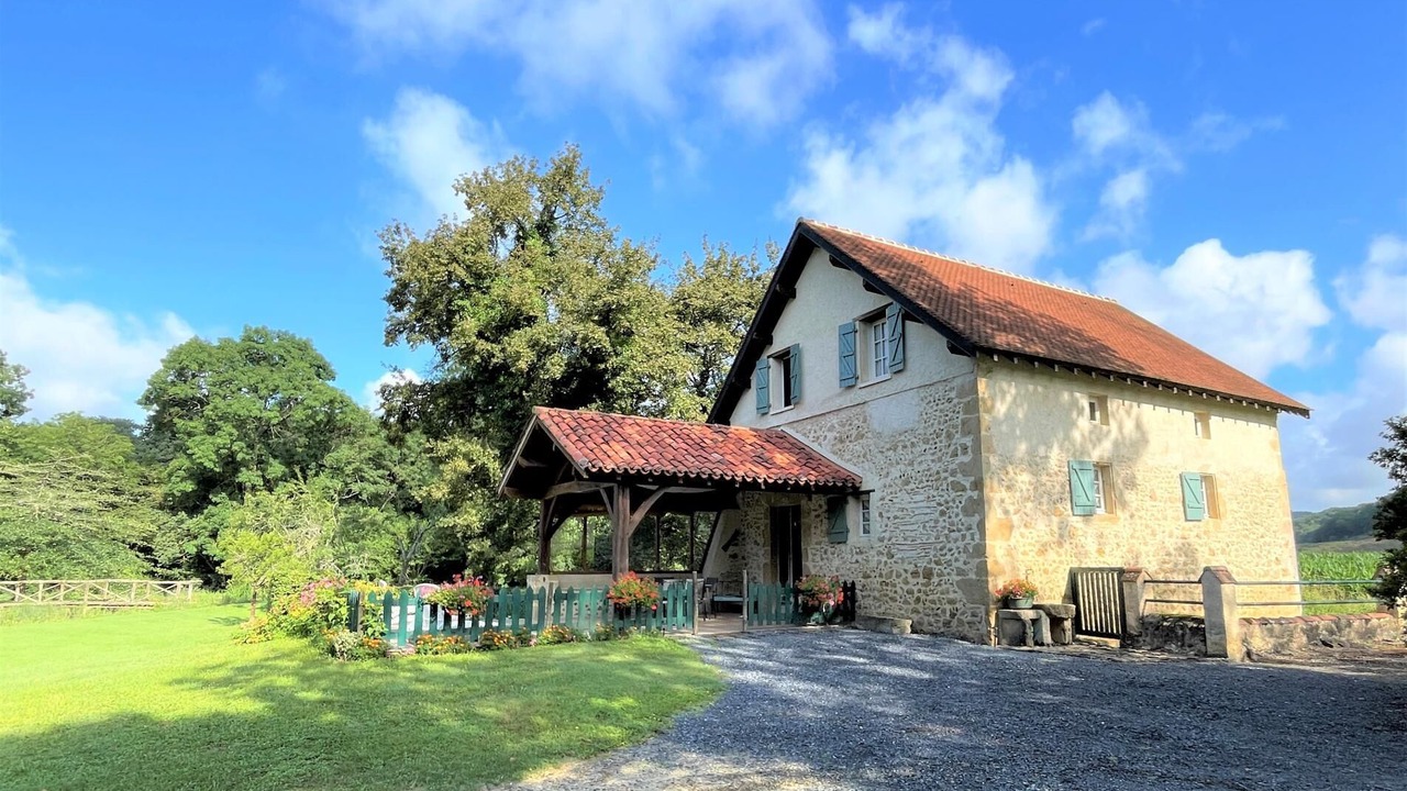 Photo of Outdoor in Aubous