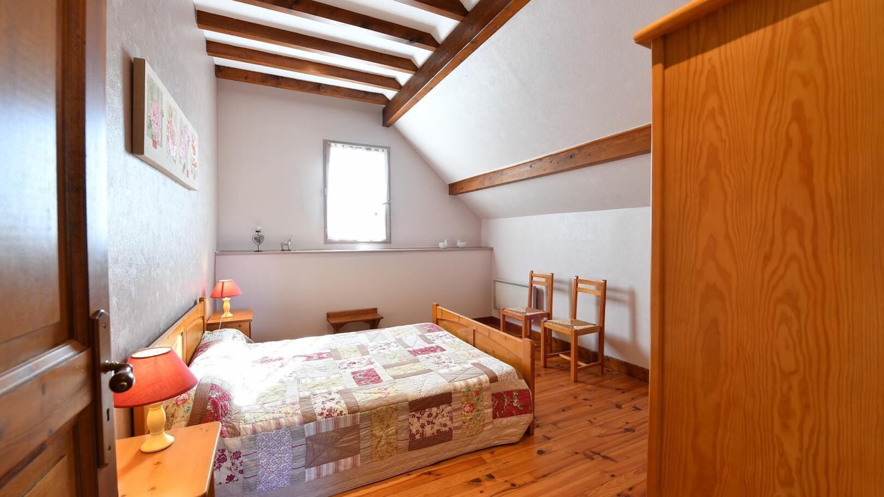 Photo of Others in Aubous