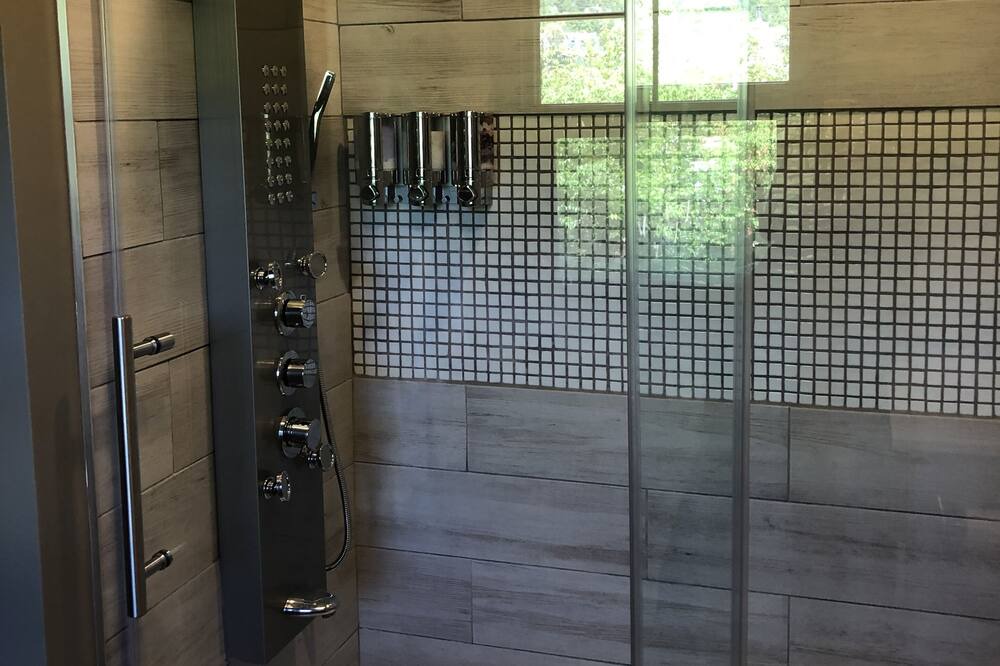 Photo of Bathroom in Tremblant-Les-Eaux