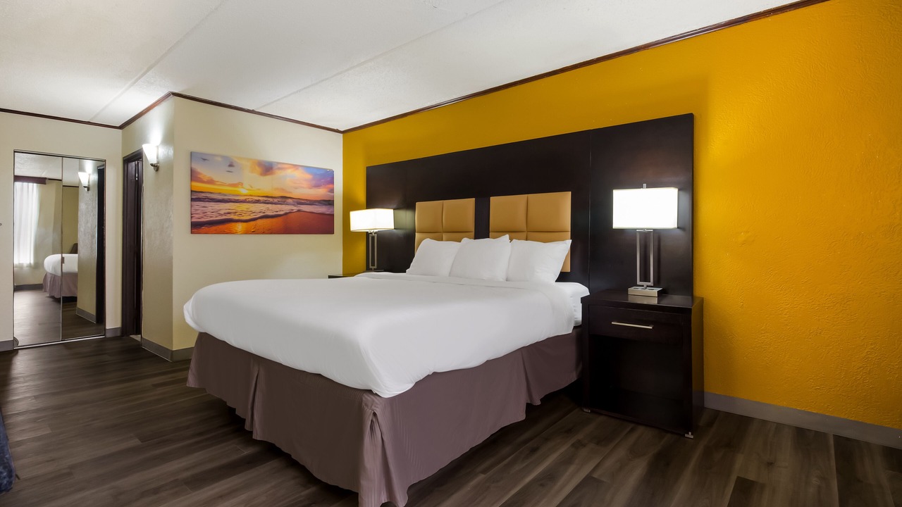 Photo of Bedroom in Lake Jackson