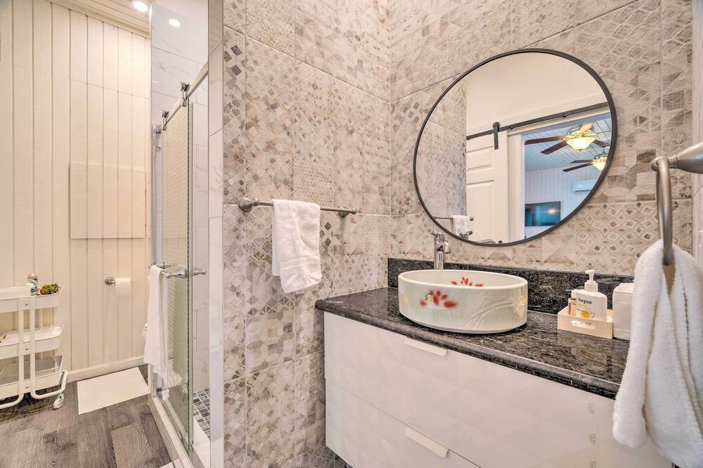 Photo of Bathroom in Onalaska