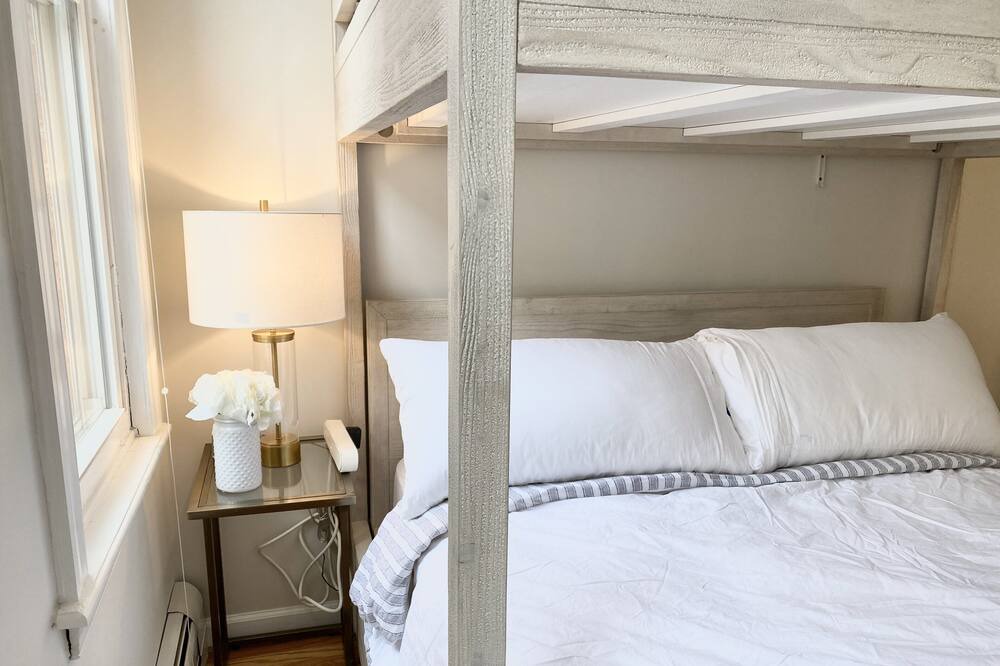Photo of Bedroom in Hoboken