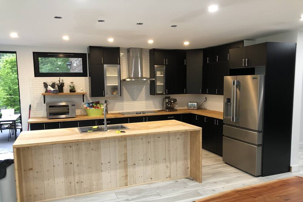 Photo of Kitchen in Val-des-Monts