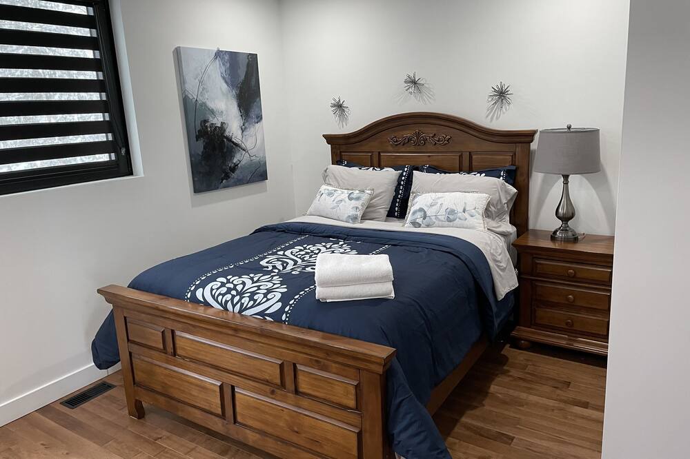 Photo of Bedroom in Val-des-Monts