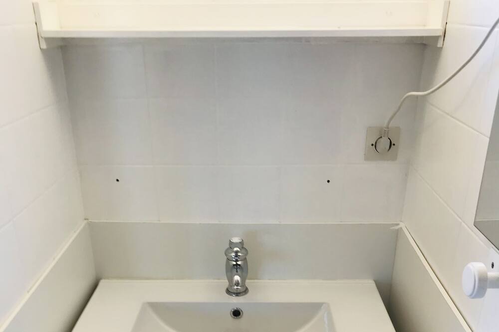 Photo of Bathroom in Serques